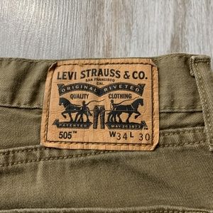 Levi's 505 34 x 30 Dark Khaki Jeans